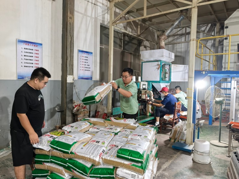 17570331058808065F51.jpg 1 (2).jpg